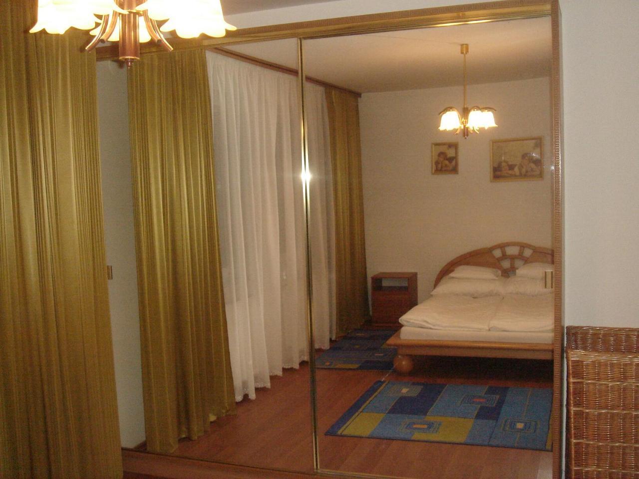 Lotusz Apartments in Nyíregyháza Buitenkant foto