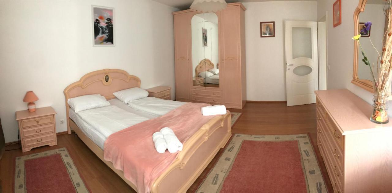 Lotusz Apartments in Nyíregyháza Buitenkant foto