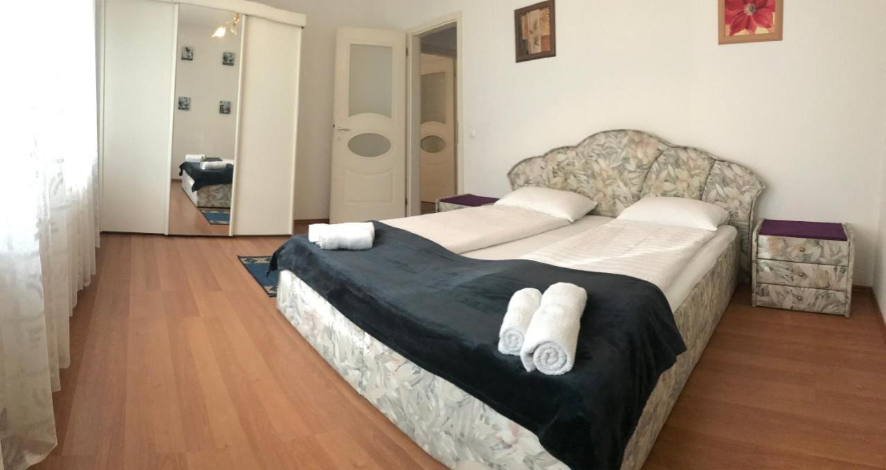 Lotusz Apartments in Nyíregyháza Buitenkant foto