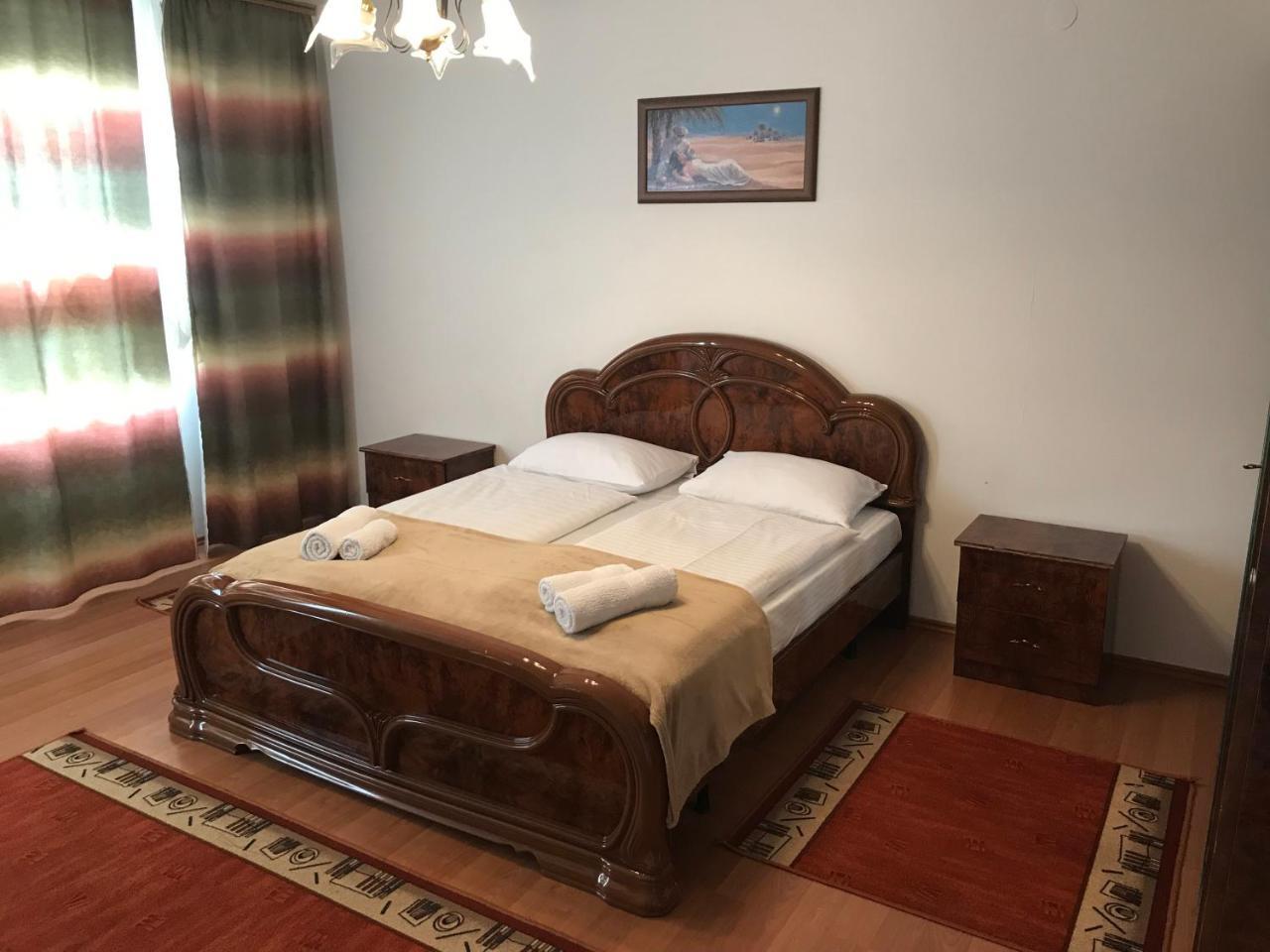 Lotusz Apartments in Nyíregyháza Buitenkant foto